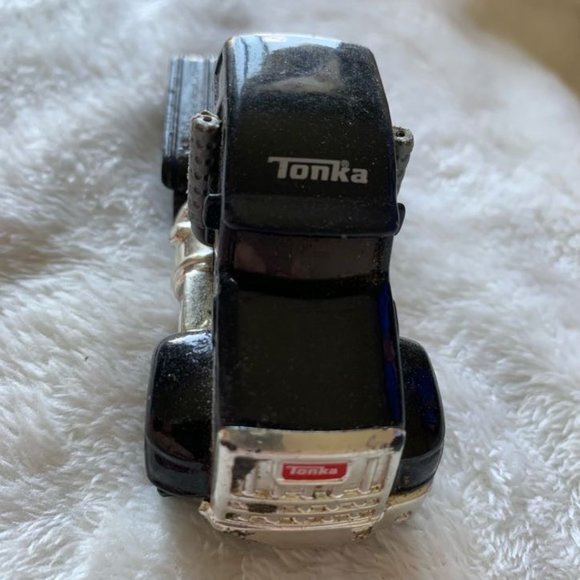 Vintage Tonka Black Semi Tractor Truck Cab Die Cast Vehicle - #06413 - Picture 5 of 10